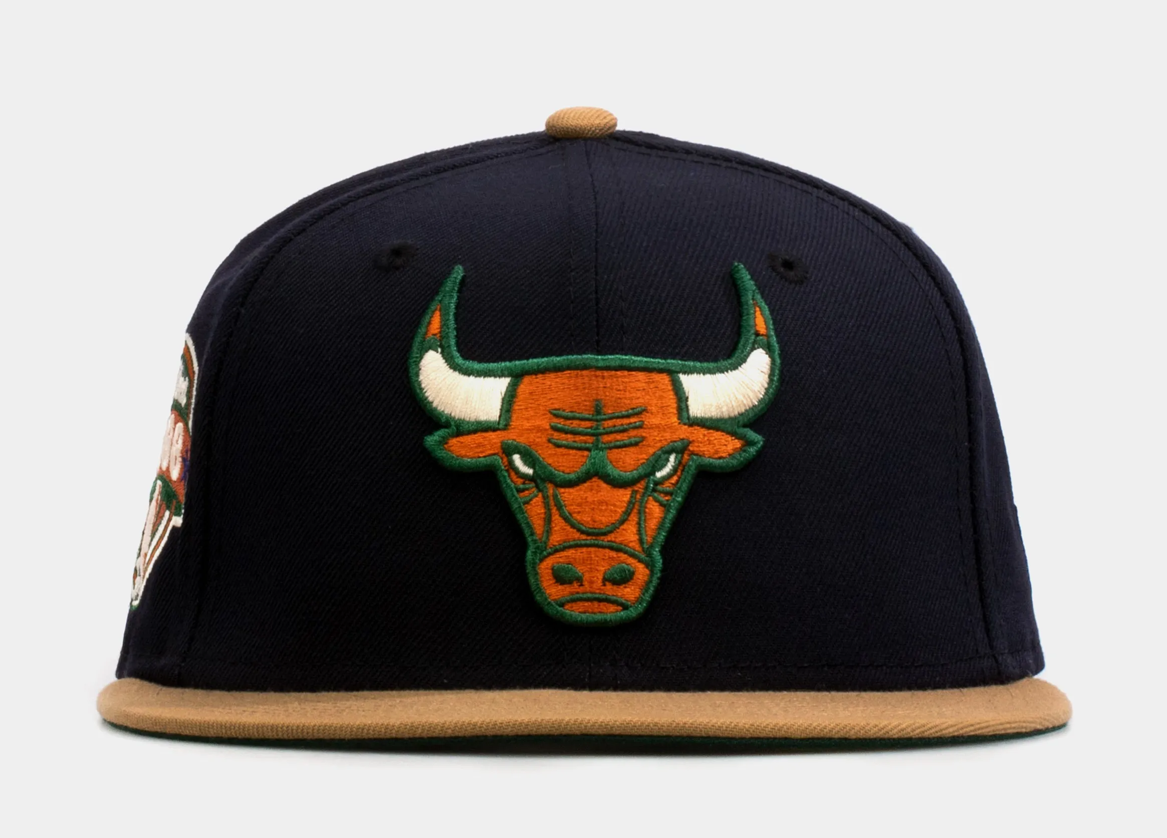 SP Exclusive Varsity Blues Chicago Bulls 59Fifty Mens Fitted Hat (Navy/Pine)